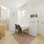 Avdic * Makarska