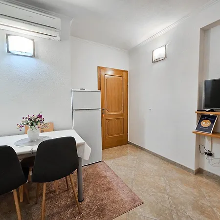 Avdic Apartmán *