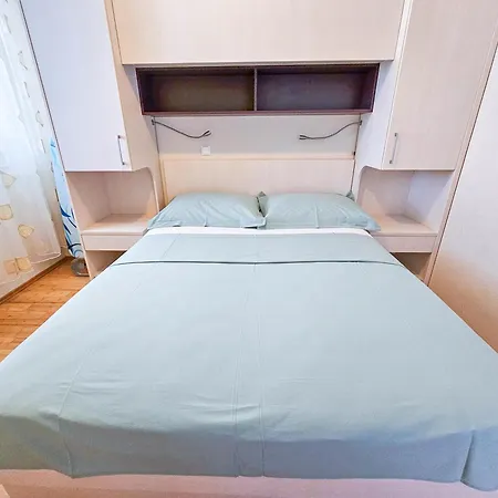 Avdic Apartment Makarska