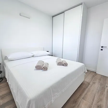 Apartment Avdic Makarska
