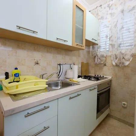 Avdic דירה מאקרסקה