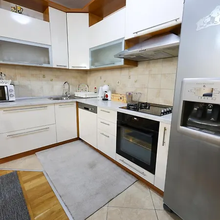 Avdic מאקרסקה