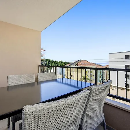 Avdic Apartment Makarska