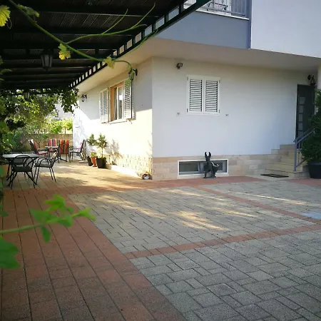 Apartment Avdic