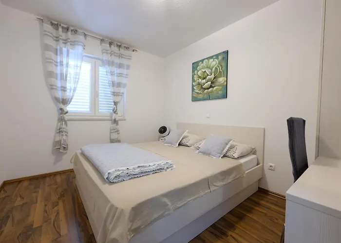 Avdic 마카르스카