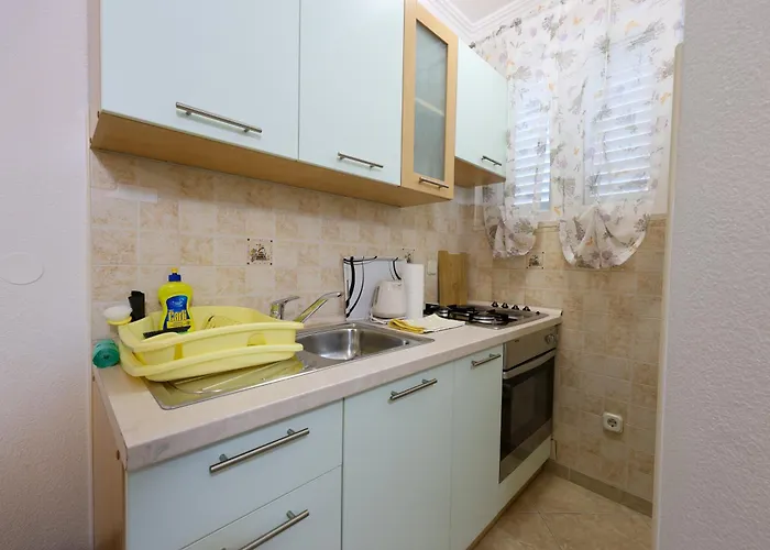 Avdic 아파트 마카르스카