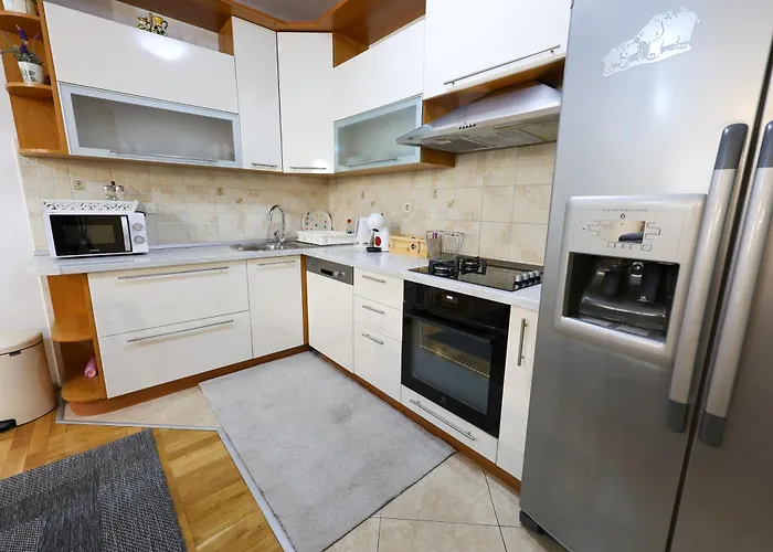 Avdic 마카르스카