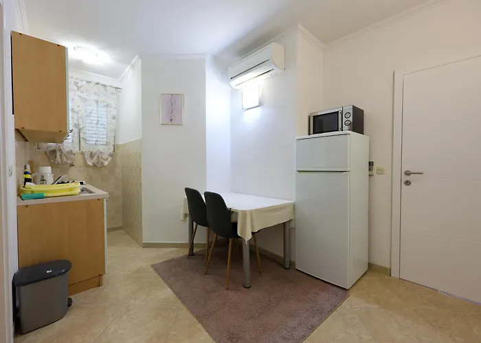Avdic Appartement *